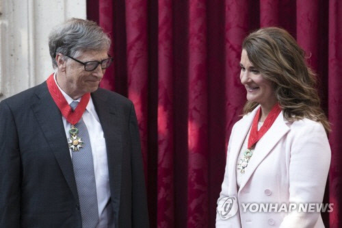 빌 게이츠 부부의 2017년 모습 [EPA=연합뉴스]